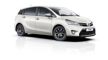 advocaat Fysica Tenen Toyota Verso gets extra kit with 2015 updates | Auto Express