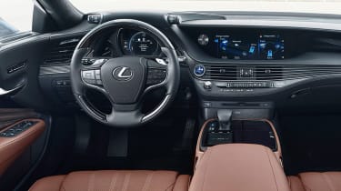 Lexus LS 500h - dash