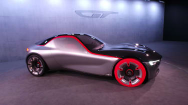 Vauxhall GT Concept - show pic - side