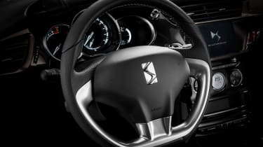DS 3 hatchback and Cabrio - interior 2