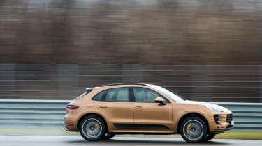 Porsche Macan Turbo 2014 brown pan