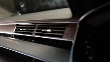 Audi A8 - vents