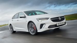 Vauxhall Insignia GSi - front cornering