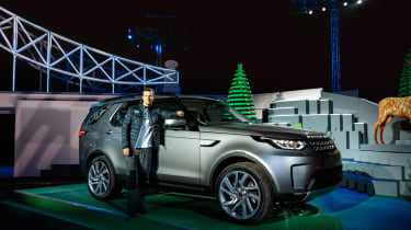 New Land Rover Discovery launch event with LEGO - pictures 