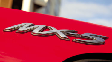 Mazda MX-5 2.0i Badge