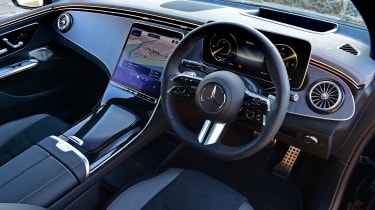 Mercedes EQE 300 AMG Line Premium Plus long termer - dash