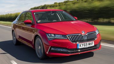 Skoda Superb - front