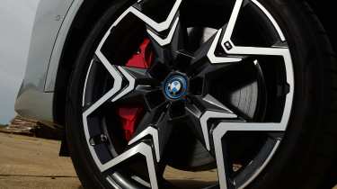 BMW iX2 - wheel