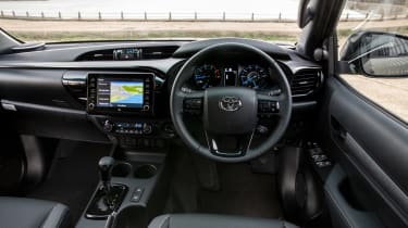 Toyota Hilux - dash