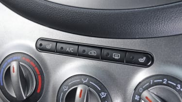 Hyundai i10 switches