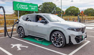 BMW iX3 50 xDrive - front charging