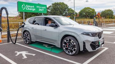 BMW iX3 50 xDrive - front charging