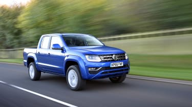 Volkswagen Amarok pick-up 2016 - driving