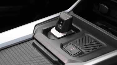 Dacia Bigster - gear selector