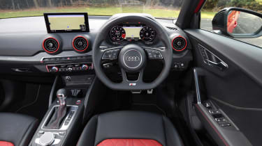 Audi SQ2 - dash