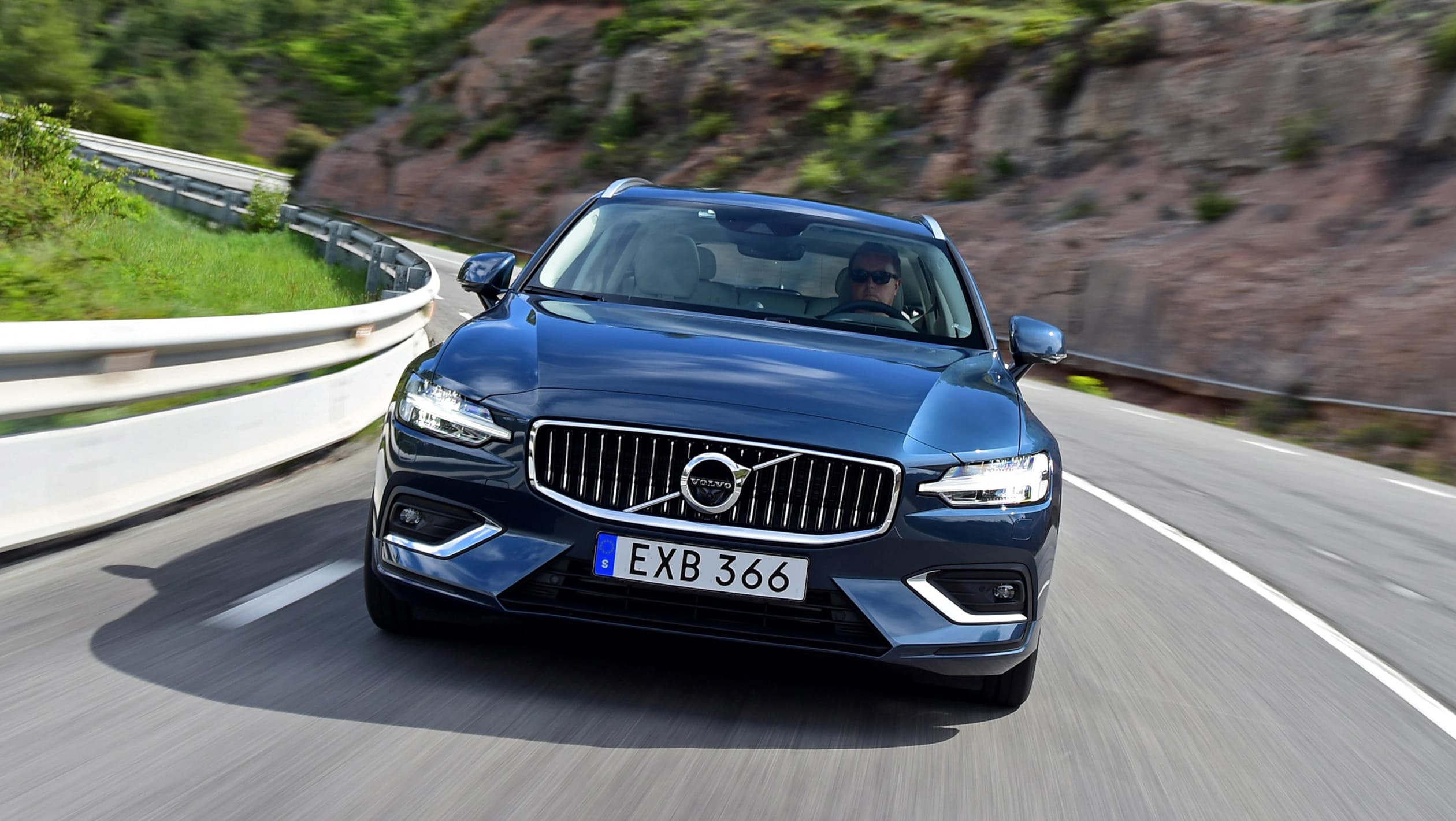 New Volvo V60 2018 Review - Pictures | Auto Express