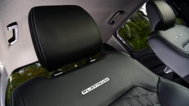 Ford Ranger Platinum - front seats