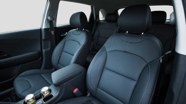 Kia Niro - front seats
