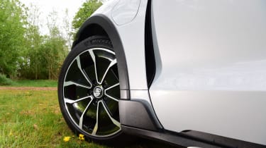 Porsche Taycan 4 Cross Turismo long termer - first report wheel