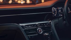 Bentley Flying Spur V8 - dashboard