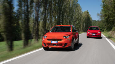 Fiat 600e Red and 600e LaPrima - front tracking