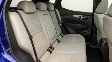Nissan Qashqai 2014 1.6 dCi rear seats