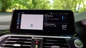BMW-X3-PHEV-info-screen.jpg