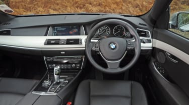 BMW 530d GT Vs. Infiniti EX 37 GT