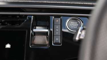 Peugeot 5008 - drive selector
