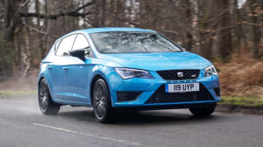 SEAT Leon Cupra 290 2016 UK - front tracking 2