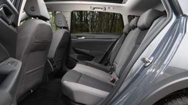 Volkswagen Golf Alltrack - rear seats
