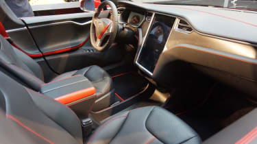Larte Design Tesla Model S - interior