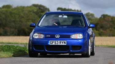 Volkswagen Golf R32 - front cornering