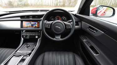 Car Hunter - Jaguar XF interior