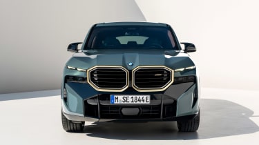 BMW XM - full front static