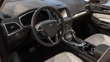 Ford S-MAX Vignale - studio interior