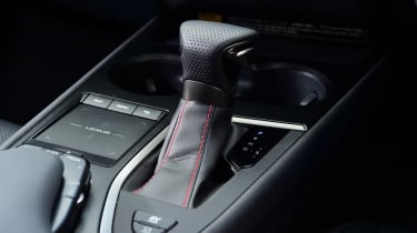 Used Lexus UX - transmission