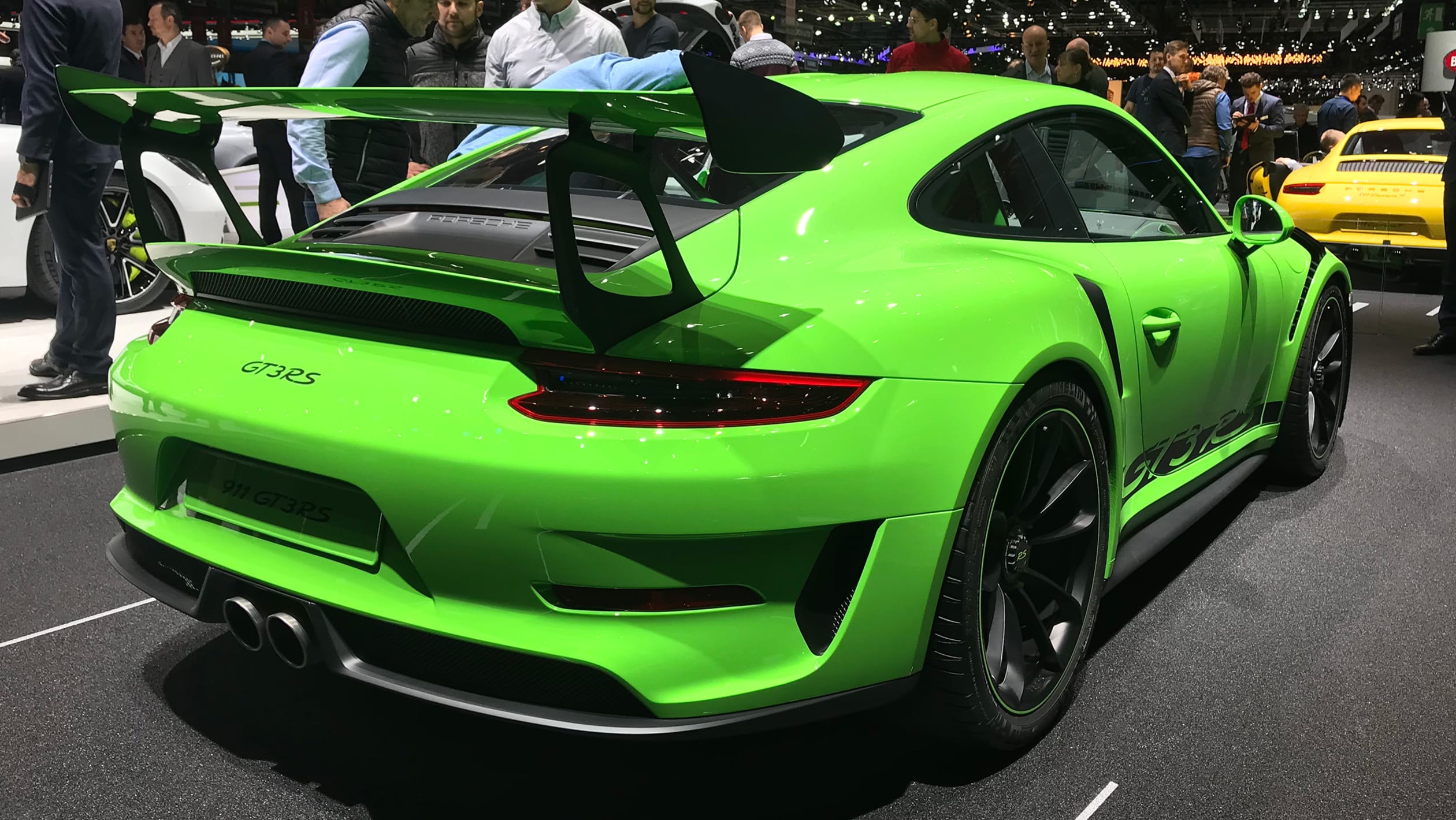 New 2018 Porsche 911 GT3 RS - pictures | Auto Express