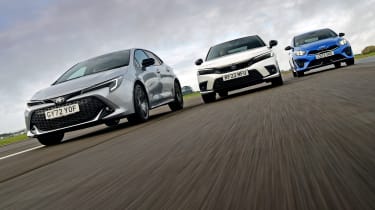 Toyota Corolla, Honda Civic and Kia Ceed - side-by-side tracking