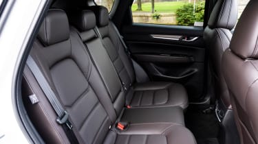Mazda CX-5 2.5 GT Sport - rear seats