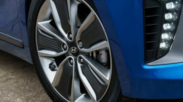 Hyundai Ioniq - wheel detail