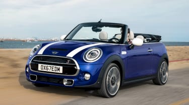 MINI Convertible - front action