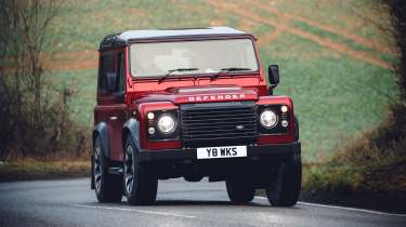 Land Rover Defender 90 - front cornering