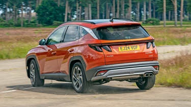 Hyundai Tucson Hybrid - rear cornering 