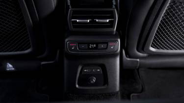 Audi Q4 e-tron - rear seat controls