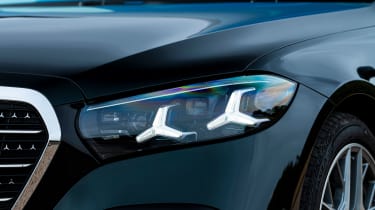 Mercedes S-Class - front light