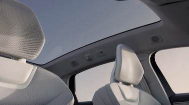 Volvo ES90 - panoramic roof