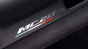 Maserati MC20 - MC20 badge
