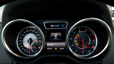 Mercedes-AMG G63 Edition 463 - dials