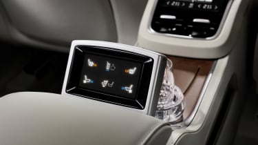 Volvo XC90 Excellence - centre screen